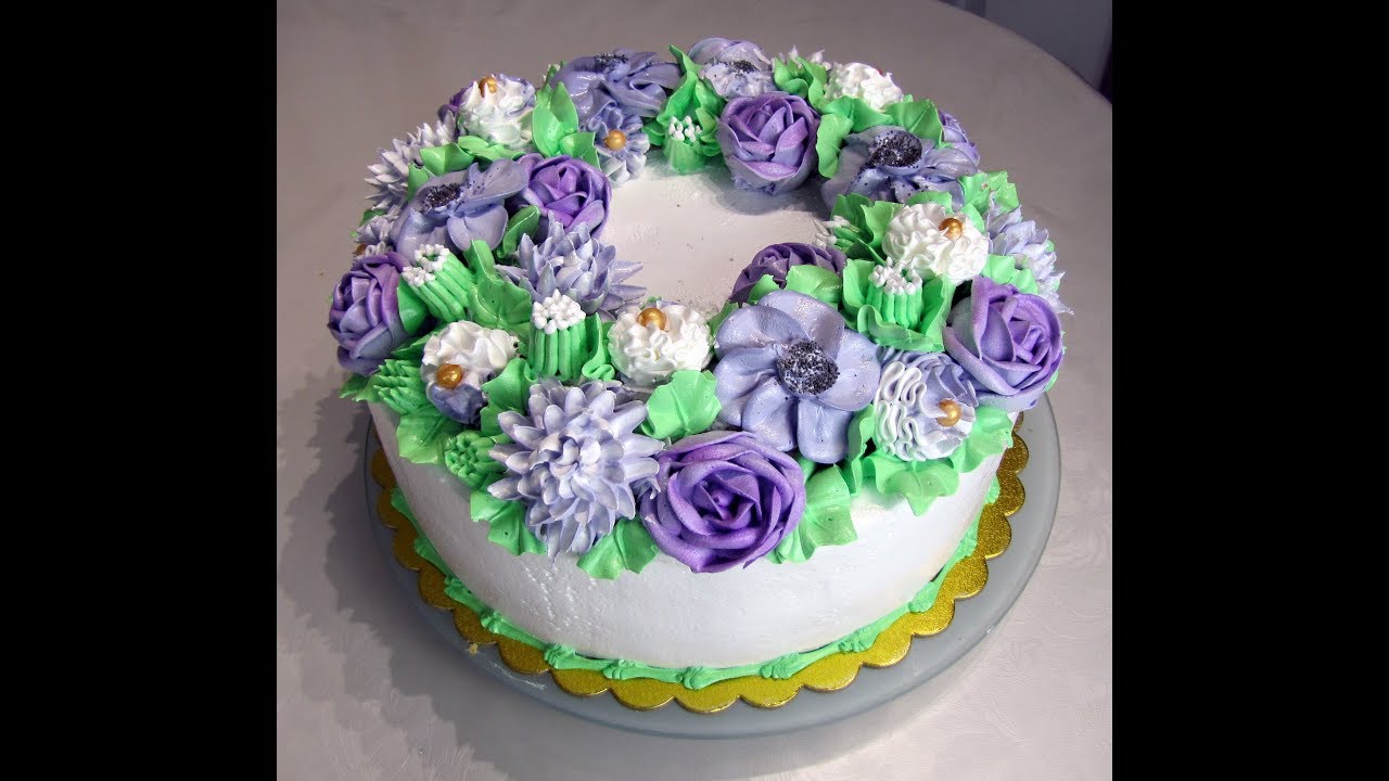 Оформление белково-заварным кремом.