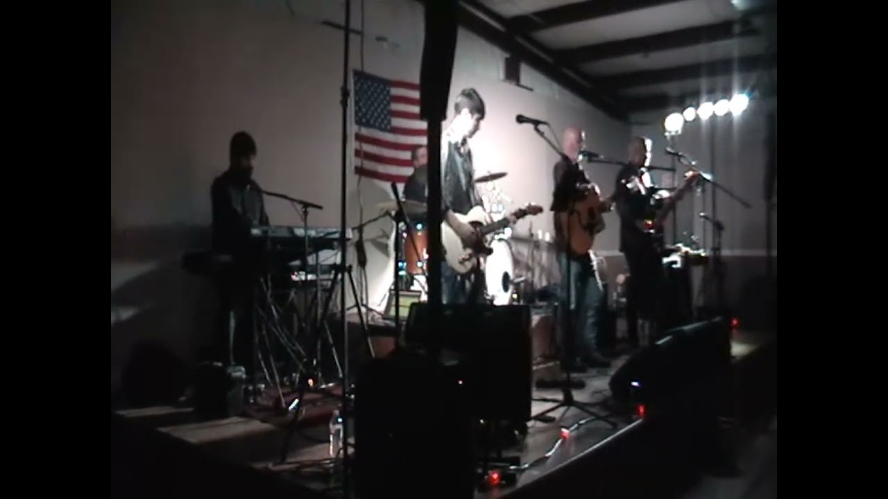 Why Don't We Just Dance - Tracy Bates and The Circuit Riders