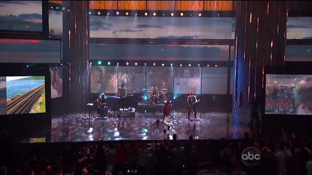 OneRepublic - Good Life (Live at the 2011 American Music Awards)