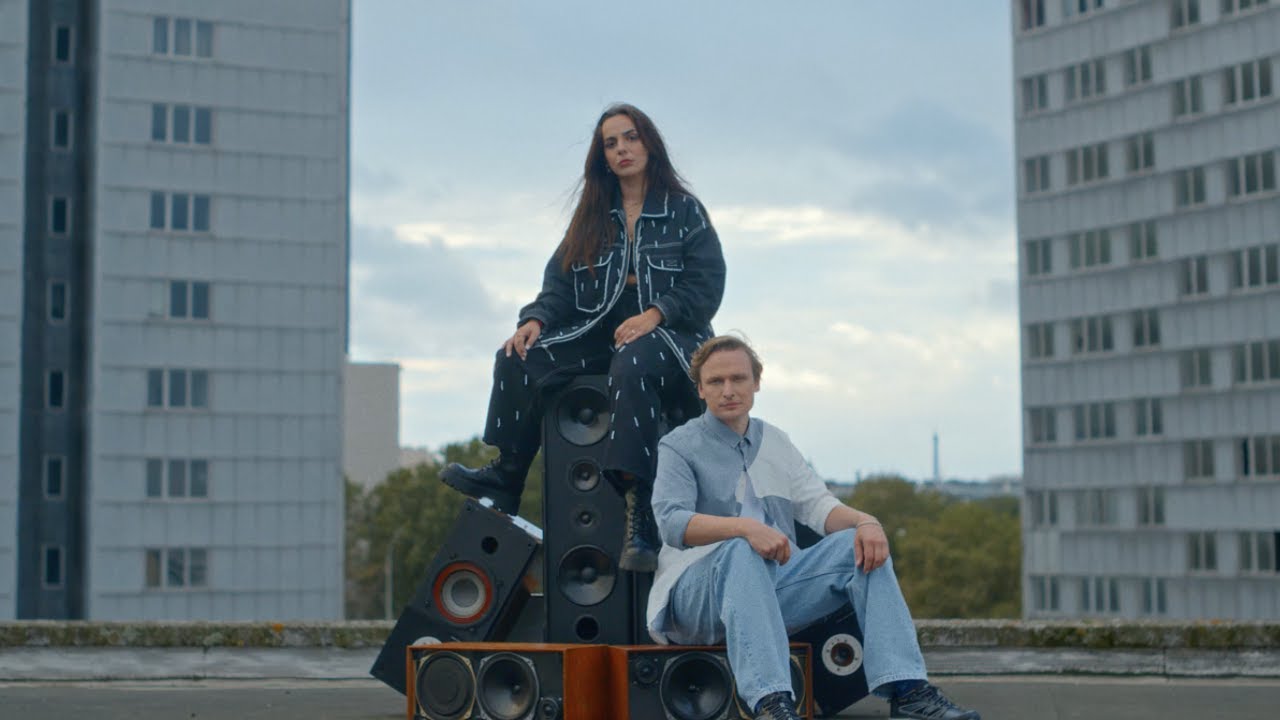 Esm&eacute;e feat Jonas Snitt - La vie change (Clip Officiel)