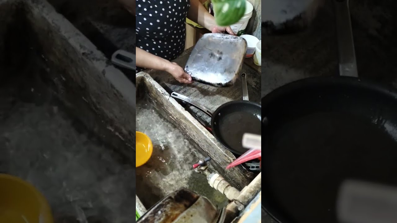 Como quitar el cochambre muy pegado de las cazuelas con jabón zote y aceite 