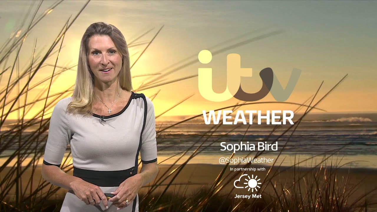 One Day in One Minute: Weather Presenter | ITV News