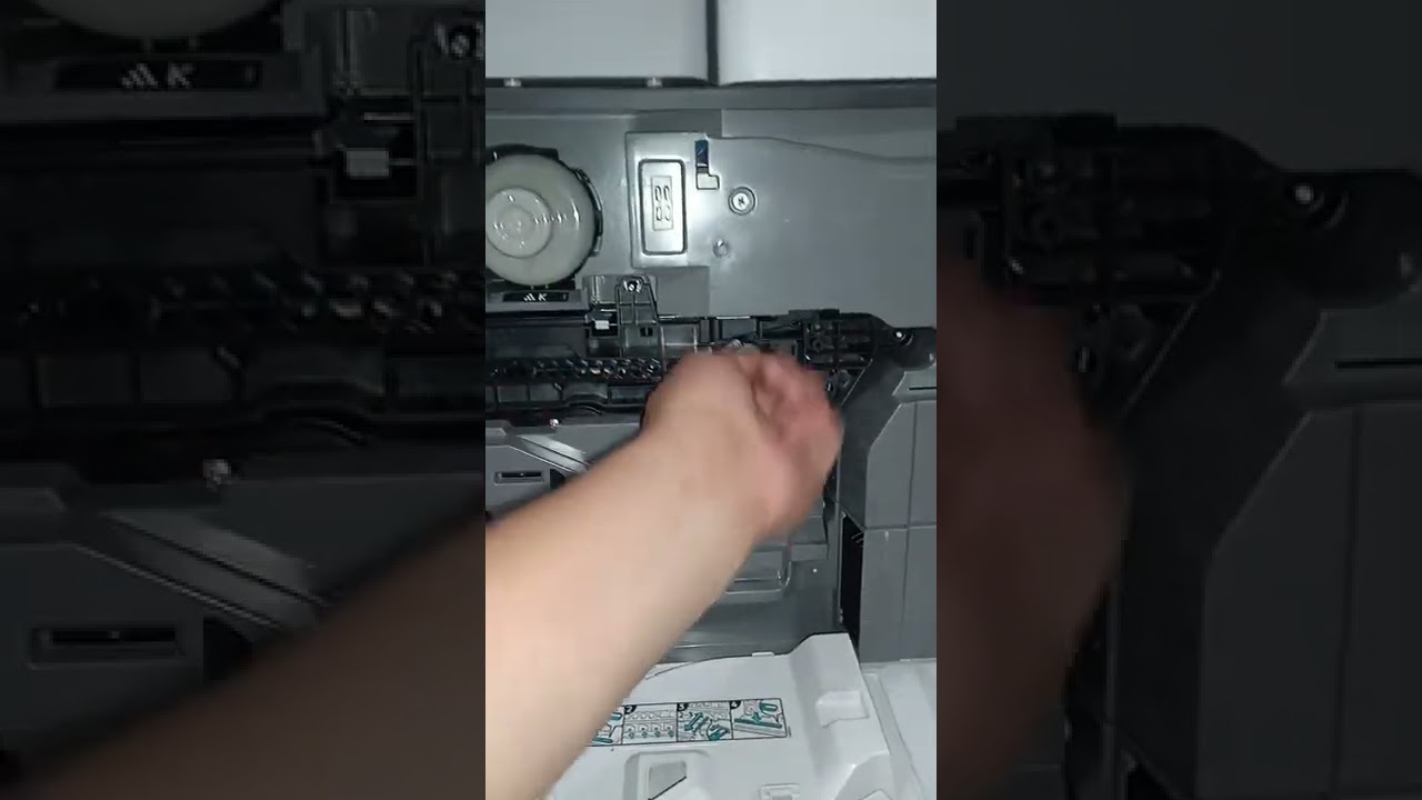 Extraer unidad de tranferencia y limpieza de sensores ID MPC2503
