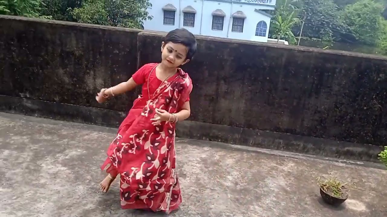 কোথাও আমার হারিয়ে যাওয়ার নেই মানা ##robindroshongit ##dancevideos 😍😍so pretty video##