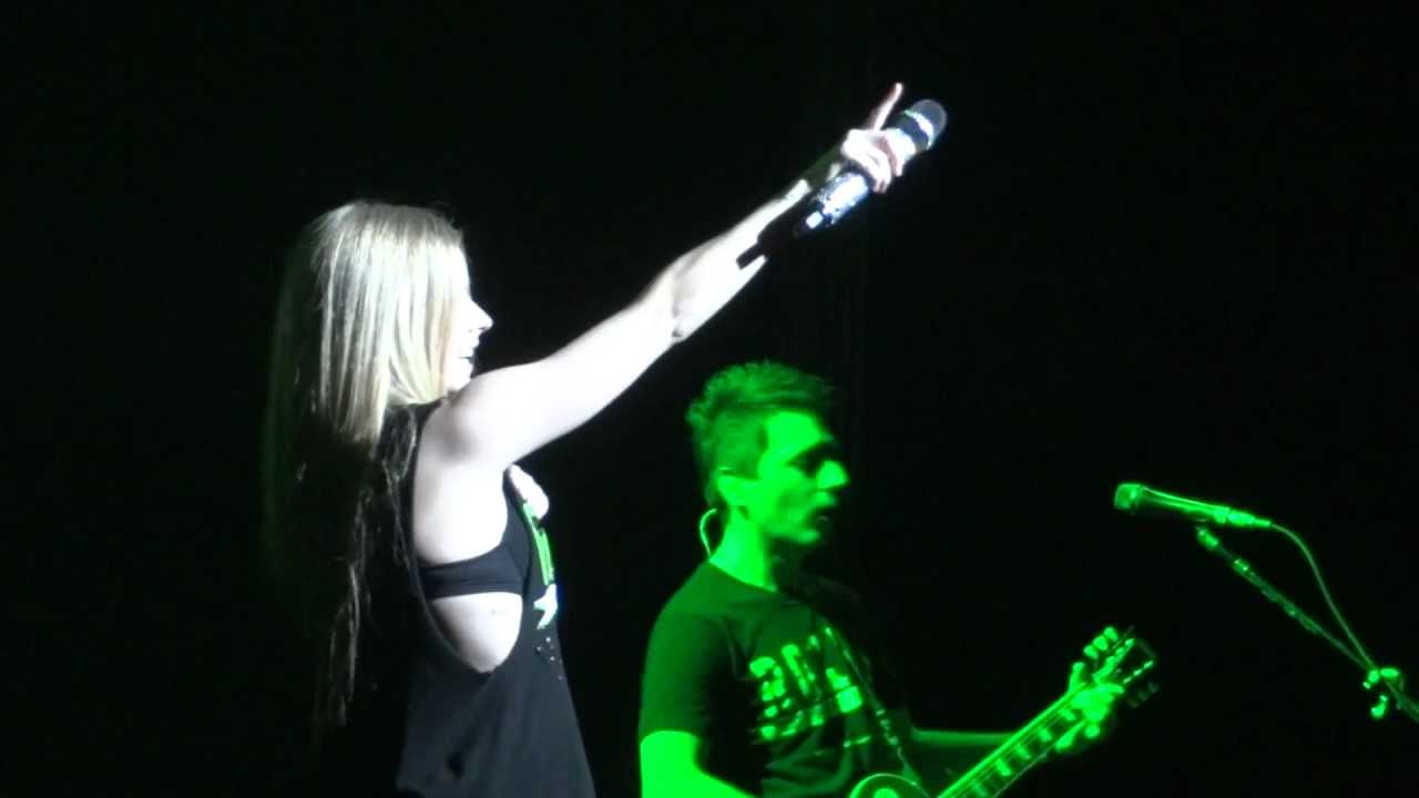 Avril Lavigne I Always Get What I Want Live Montreal Centre Bell Center 2011 HD 1080P