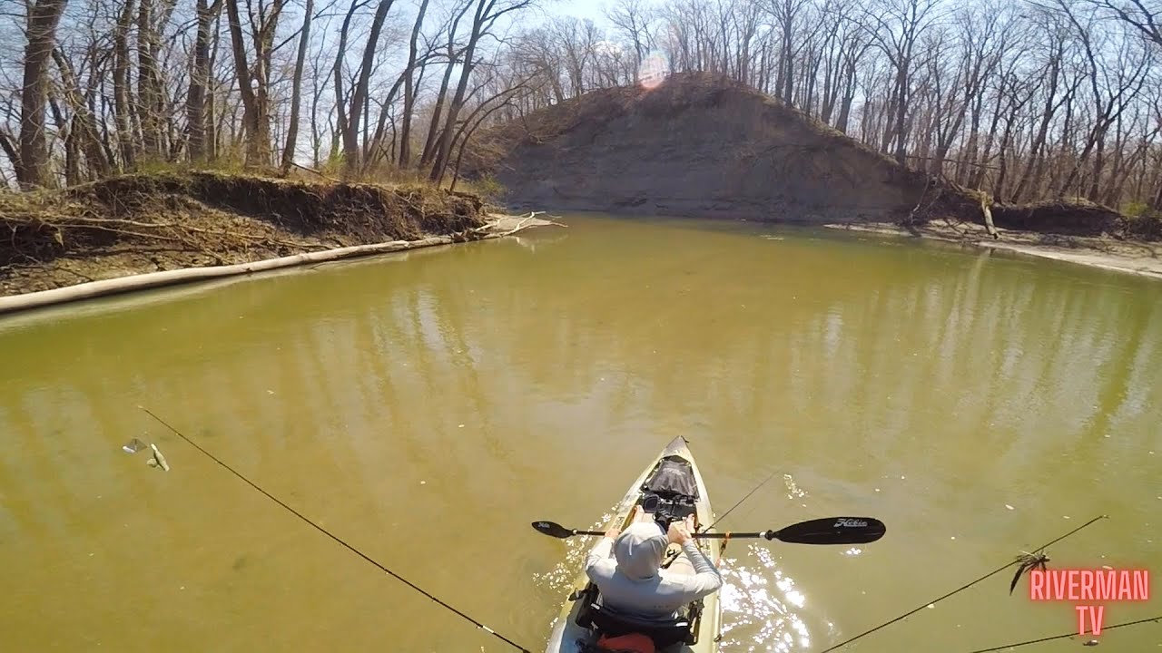Kayak Fishing the Prettiest River in Illinois
