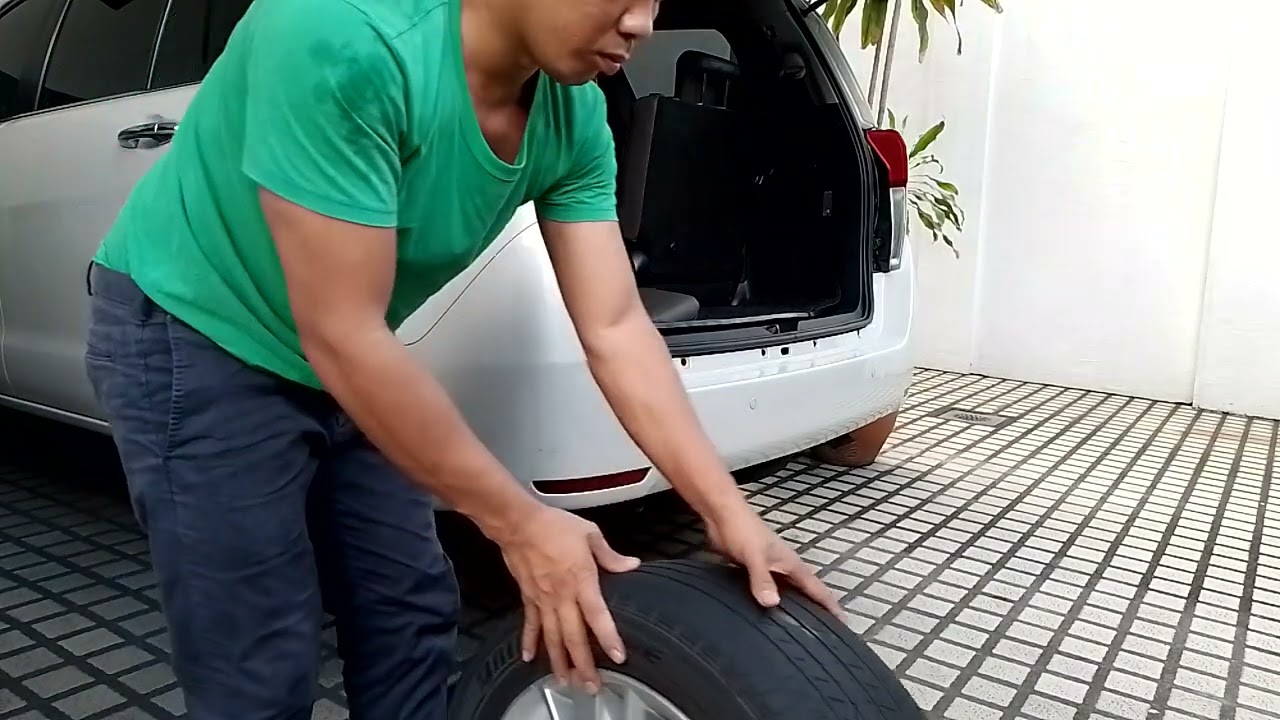 palit muna tayo gulong ng innova