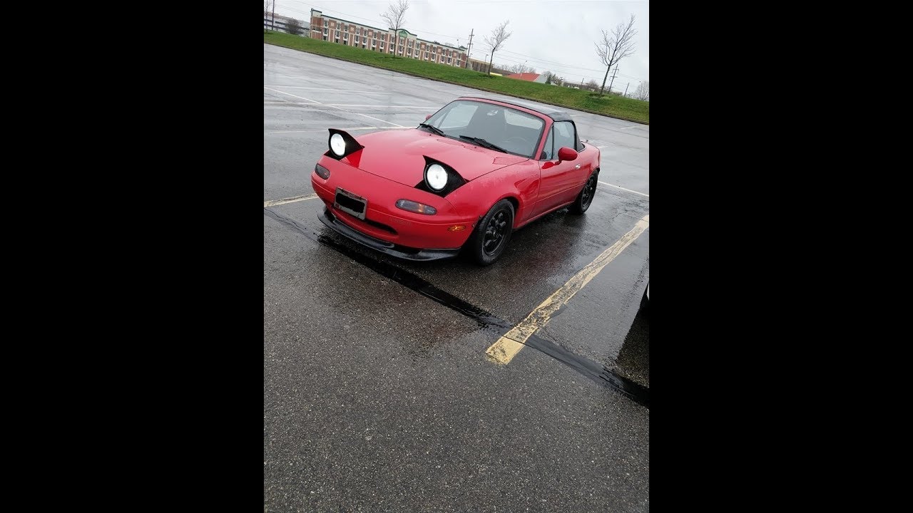 Mazda Miata Snow Drifting in Mexico
