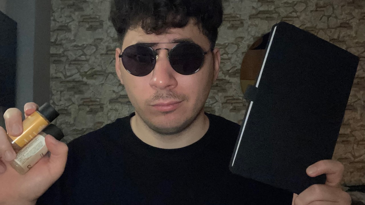 ASMR | Laid back security guard checks your bag👮