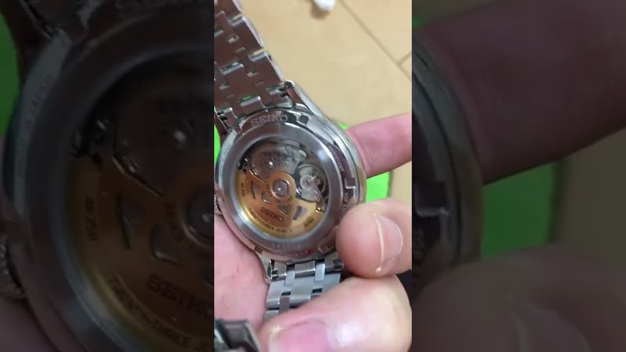 Cỗ m&aacute;y cơ tuyệt đẹp của đồng hồ seiko 4R35 made in japan