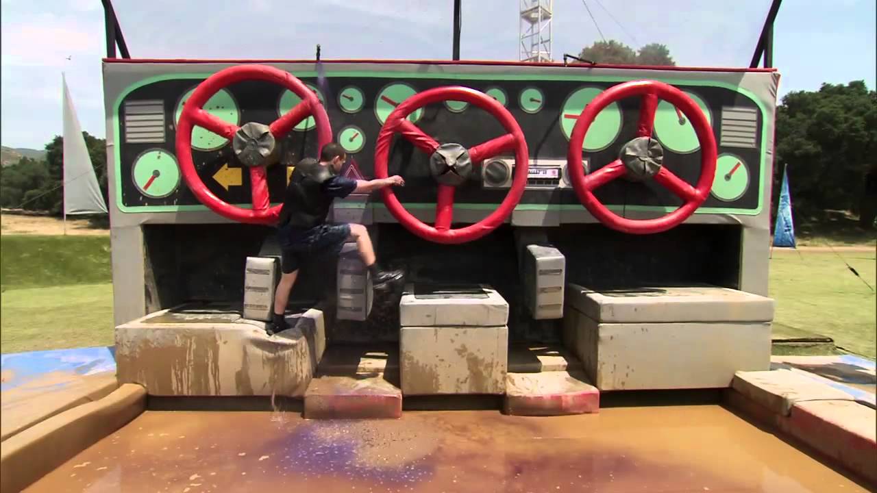 Wipeout - This Guy Is A Full Time Failure - Wipeout