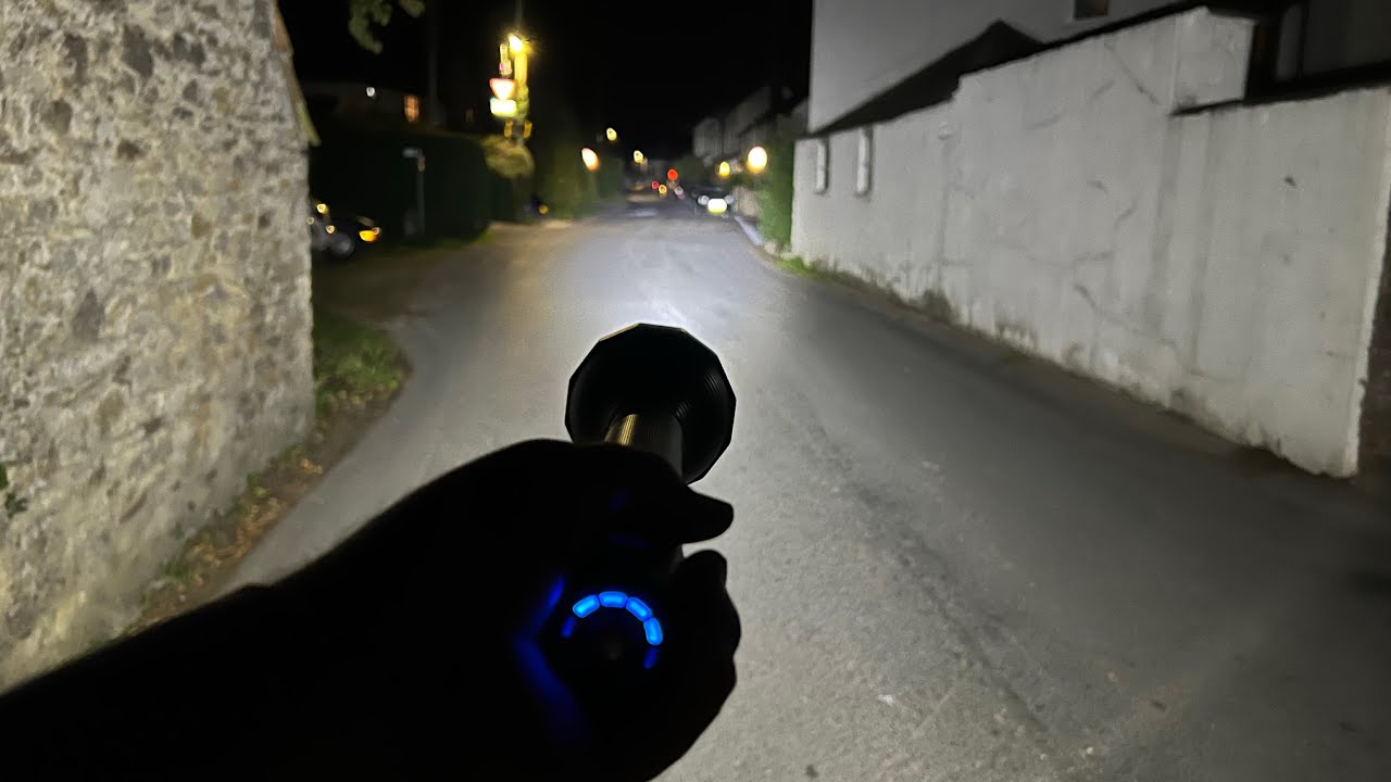 A cracking v.powerful torch! LED LENSER X21R(2)