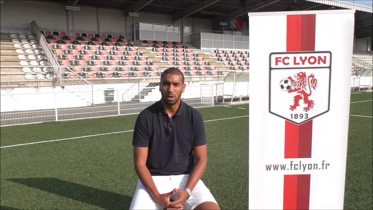 Khaled Lemmouchia rejoint le FCL