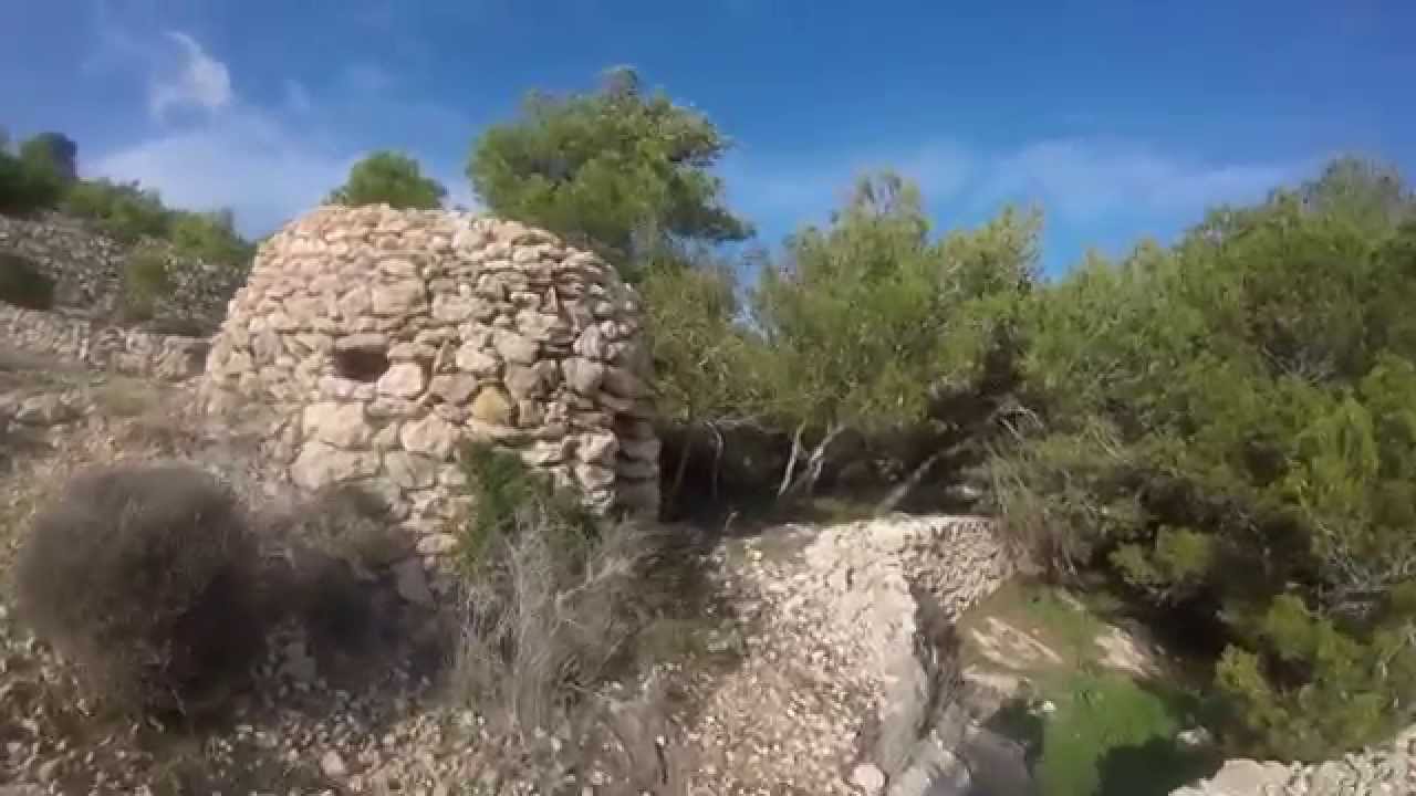 'Il-Girna' (Farmer's hut) Malta