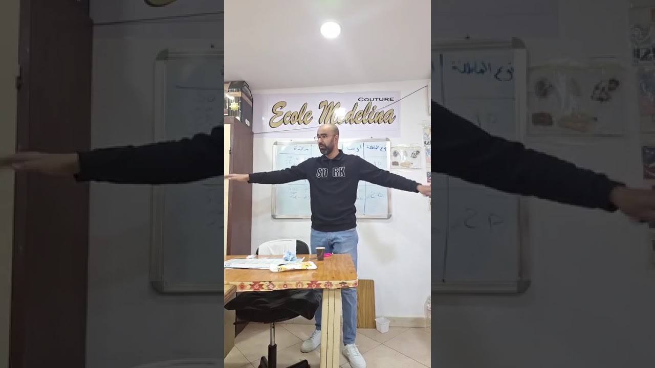 مقاسات مظبوطة الماطلة اوس وغطاء ومخدة مع مدرب بوجلابة رابح لخياطة الصالونات والستائر ♥️