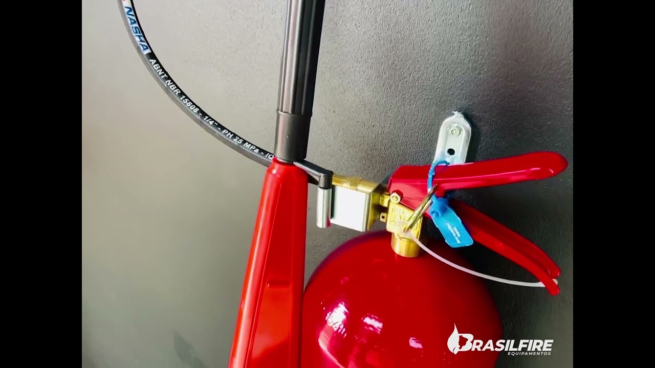 Extintor CO2 Com Suporte De Parede