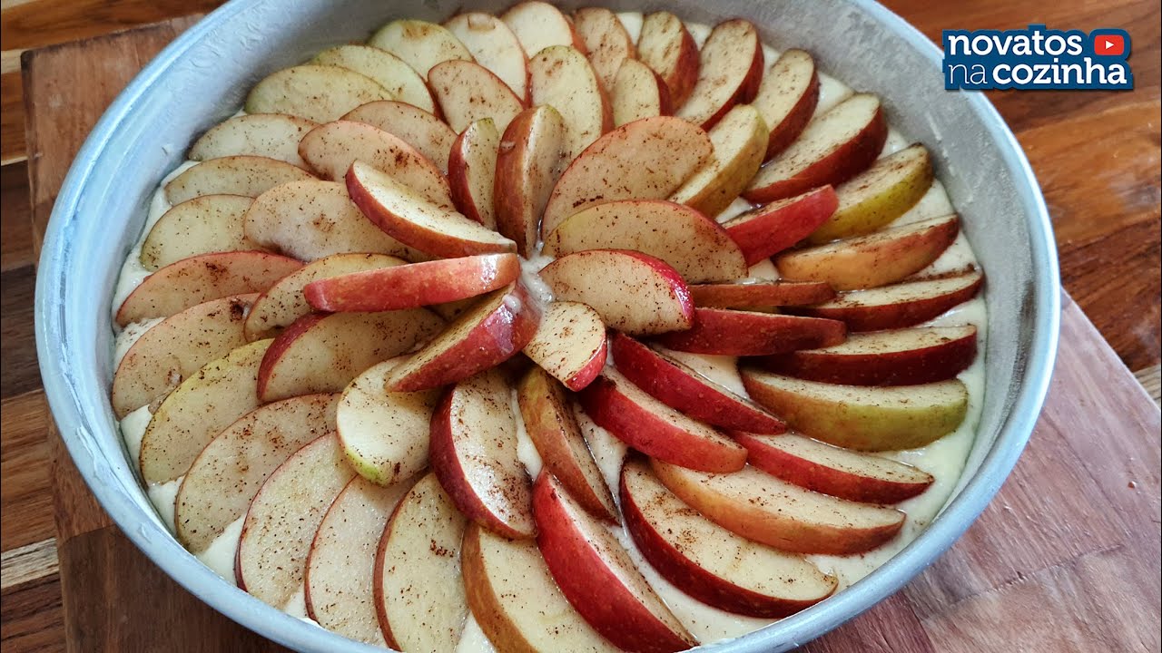 TORTA DE MAÇÃ DELICIOSA E FÁCIL DE FAZER | Novatos na Cozinha