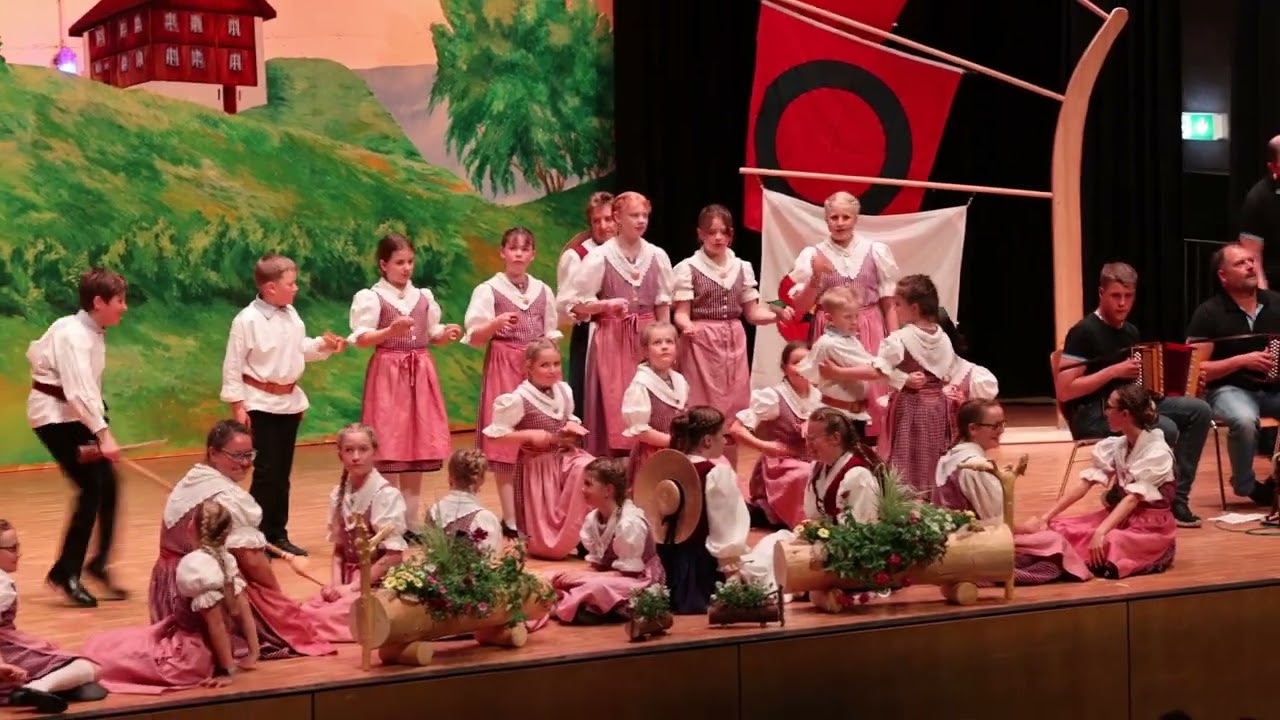 2025 Jun.-Tanzgruppe der Märchler Trachtelüt