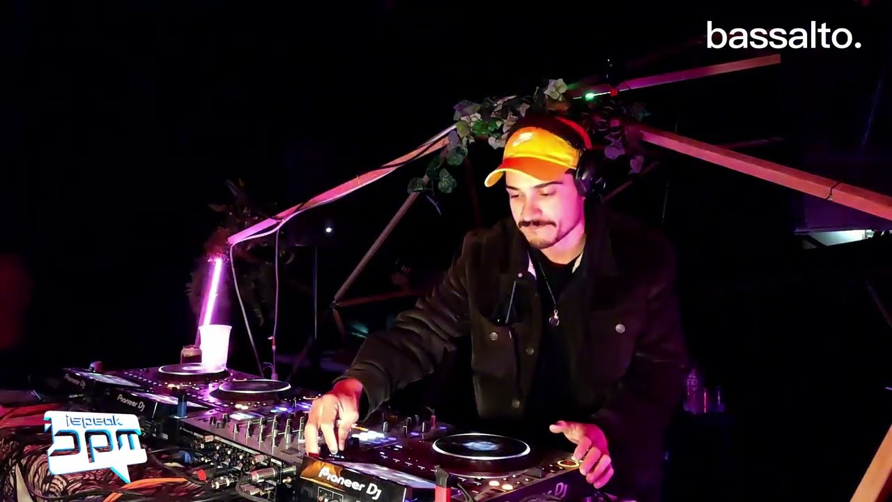 IXVL / bassalto. Outdoors - Nov 2025