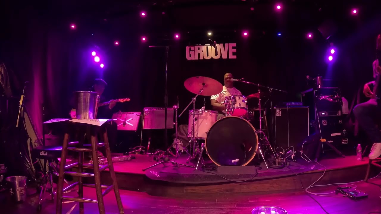 Biscuit Rouse covering Thinkin' (Tony! Toni! Tone!)