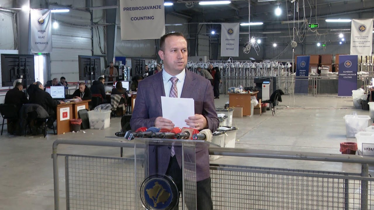 Konferencë për media e zëdhënësit të KQZ-së, Valmir Elezi