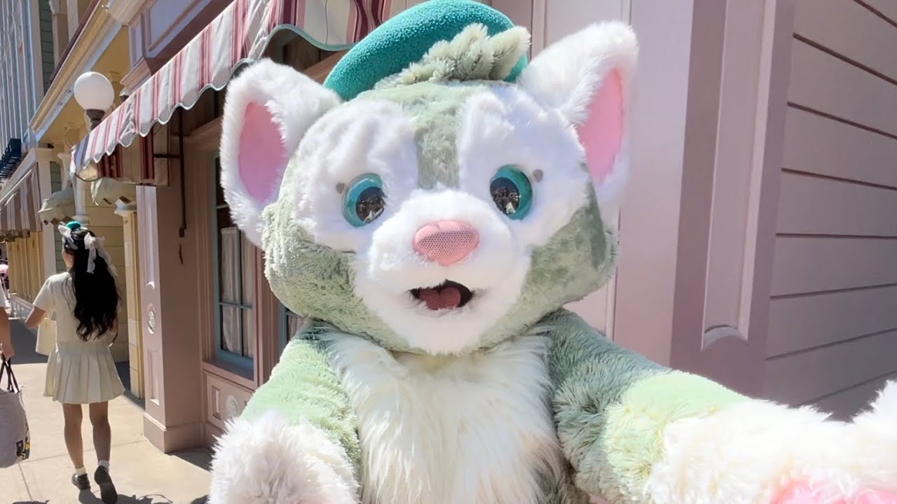 Gelatoni Meet & Greet at Hong Kong Disneyland 2024 (Duffy and Friends)