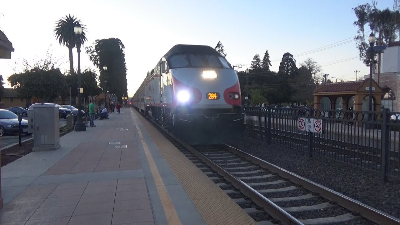 Railfanning Burlingame on 9/26/17,FT: Late Caltrains,UP,and MORE!!