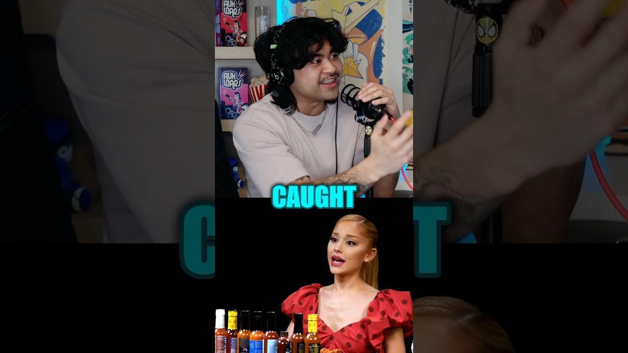 ARIANNA GRANDE USES MAGIC ON INTERVIEW 😱 #arianagrande #theory #singer #podcastclips