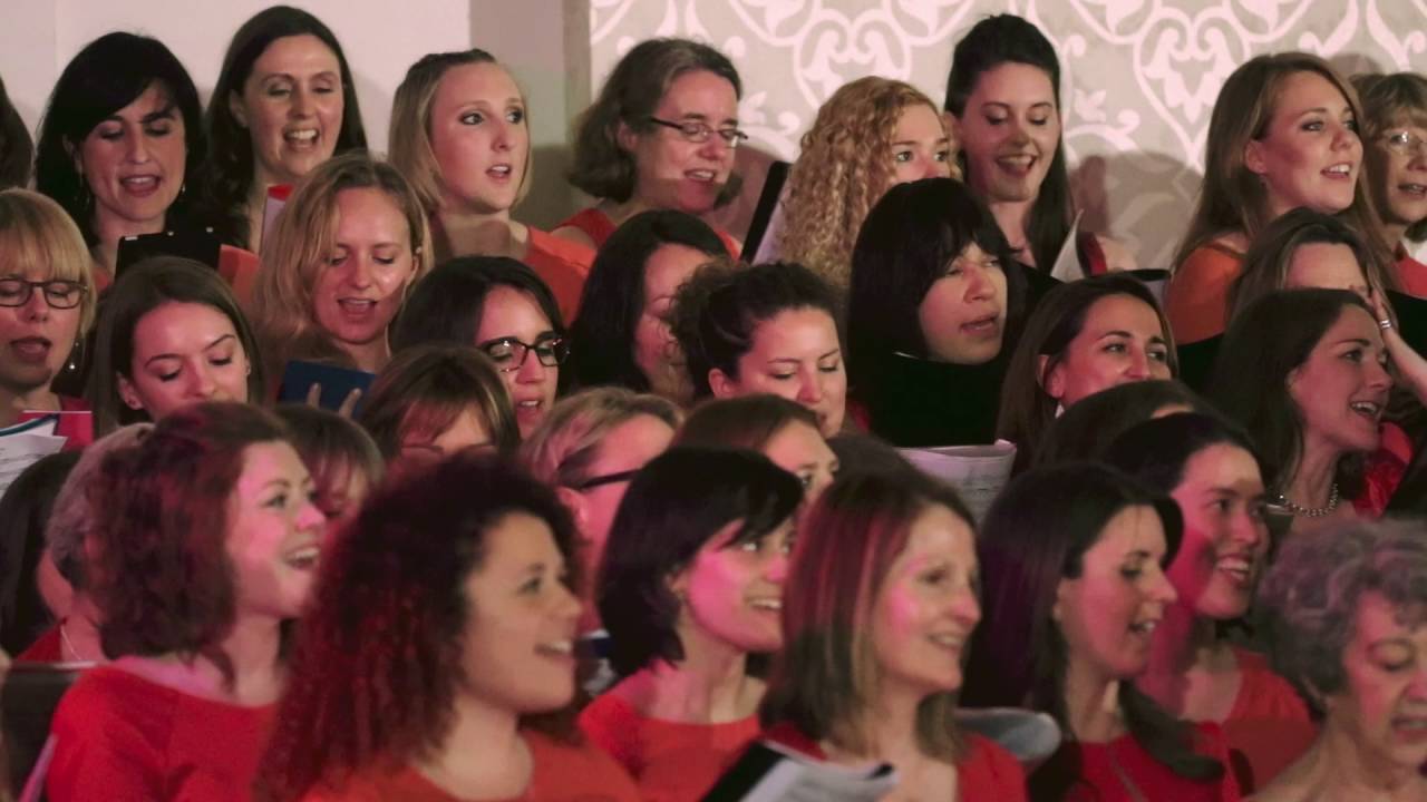 London City Voices choir sing Ghost Town