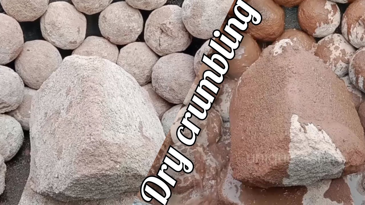 Soft dusty red sand chunk's and ball's shape's dry crumbling