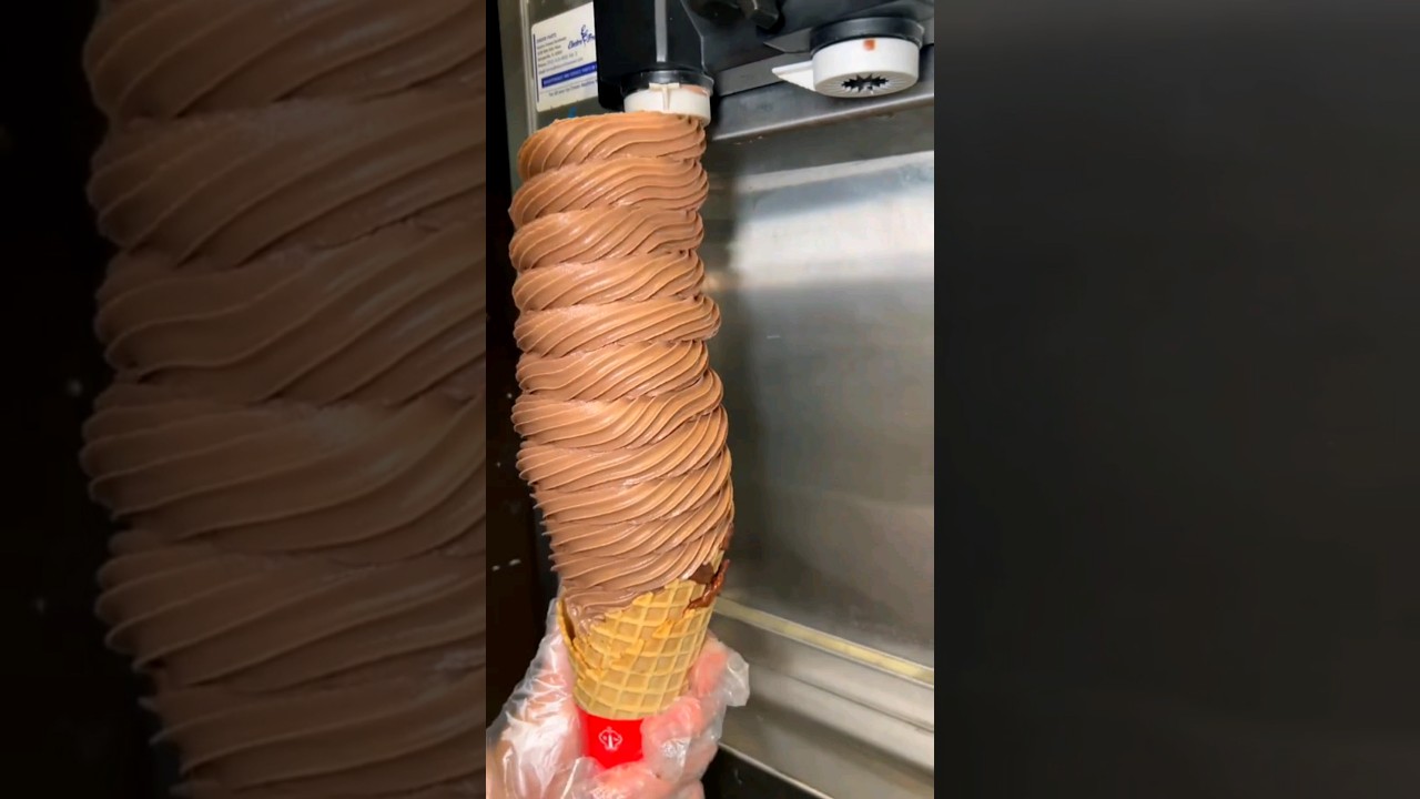 Very big Ice Cream🍦😋😋😍 #big #icecream #yummy #viral #shorts #ytshorts #yt