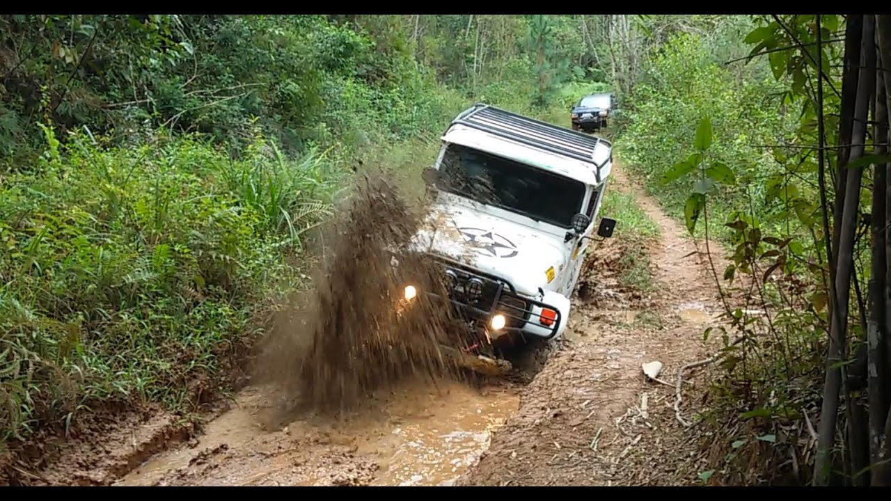 Trilha Taquaral - Toyota Bandeirante - Cherokee V8