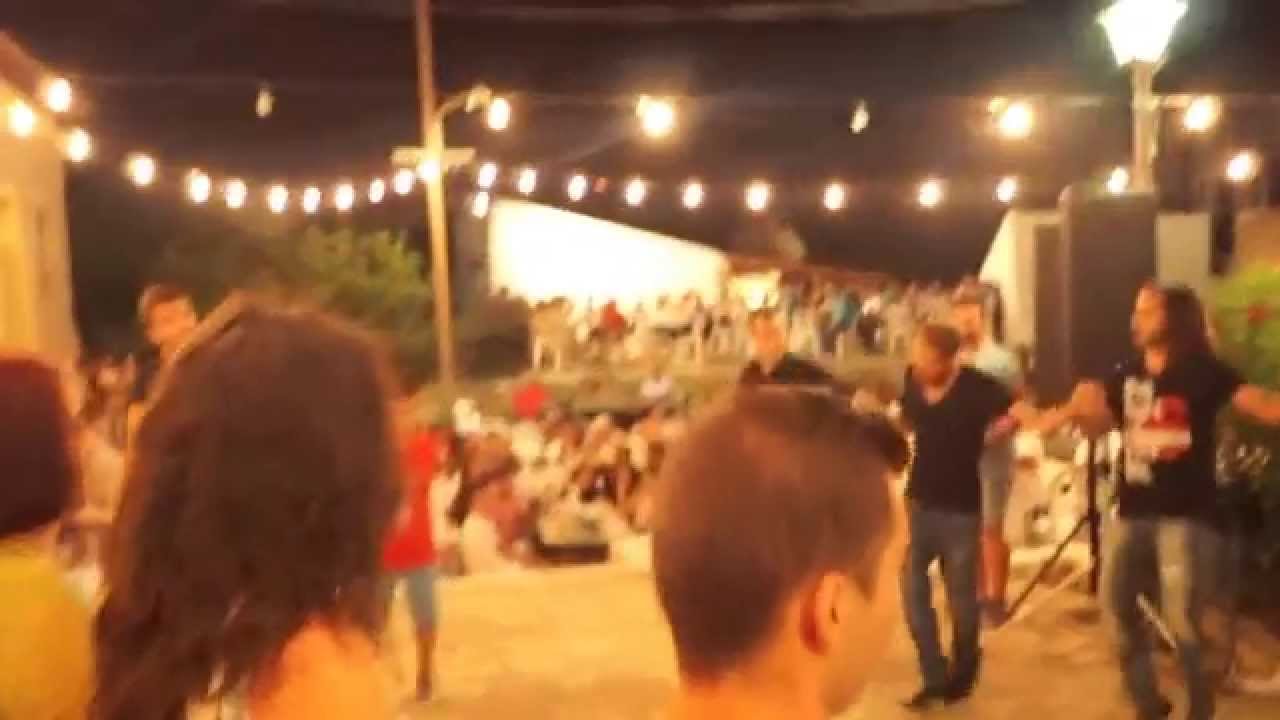 ΑΝΤΩΝΗΣ ΜΑΡΤΣΑΚΗΣ ΠΑΙΖΕΙ ΑΝΩΓΕΙΑΝΟ ΠΗΔΗΧΤΟ & ΧΟΡΕΥΕΙ