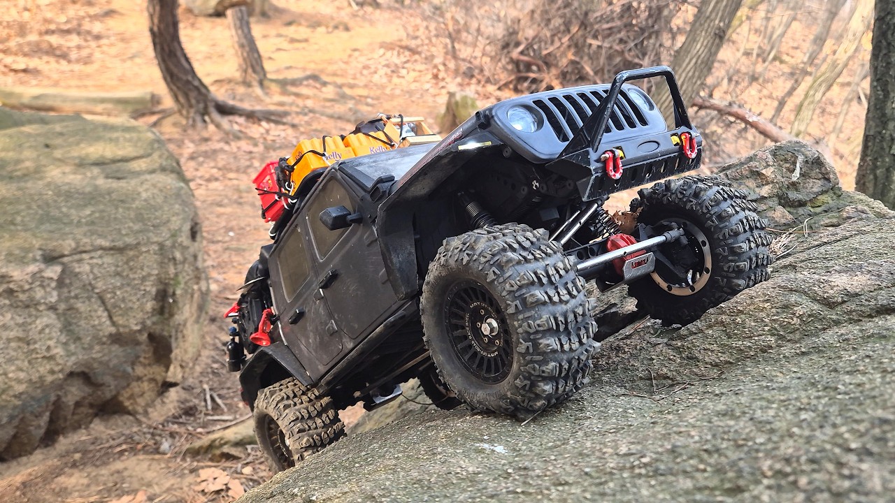 Радиоуправляемая машинка Axial SCX10III JT Jeep Gladiator Overland
