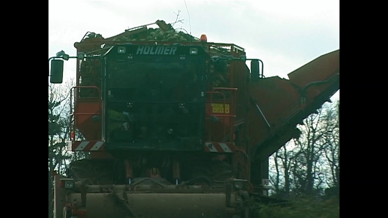 HOLMER TERRA-DOS AND JCB FACTRAC 1135 TRACTORS AND TRAILERS