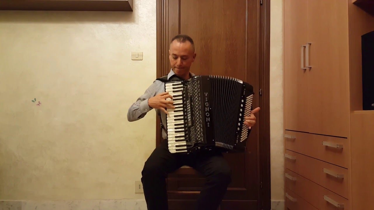 CONCERTINO IN RE MINORE - ADAMO VOLPI - (plays accordion Renato Siena)