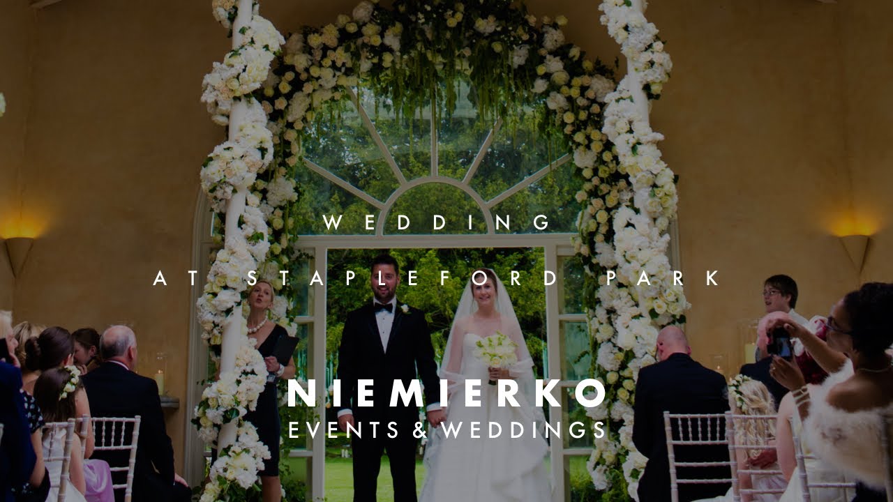 Stapleford Park, Leicestershire wedding designed by Mark Niemierko