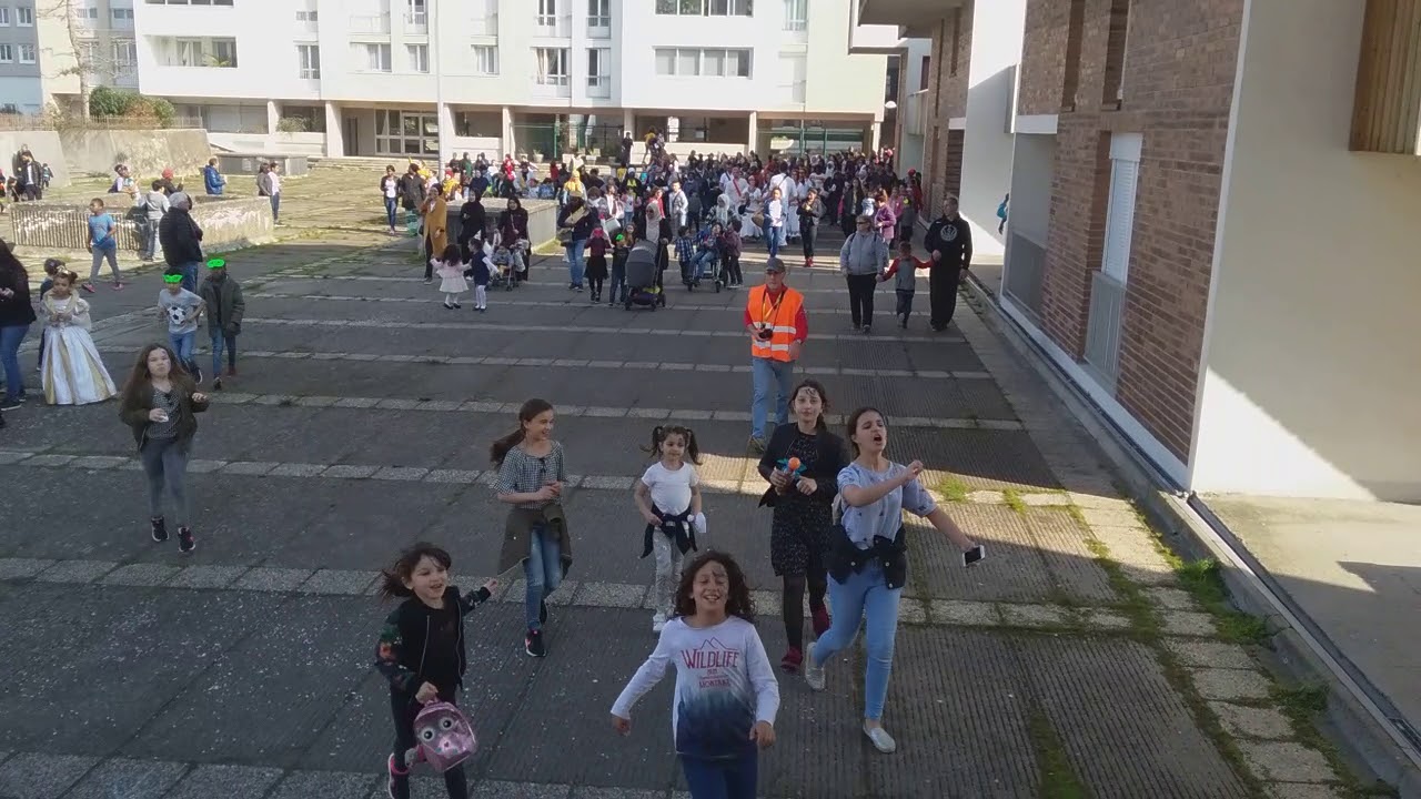 Carnaval Orl&eacute;ans la Source 28