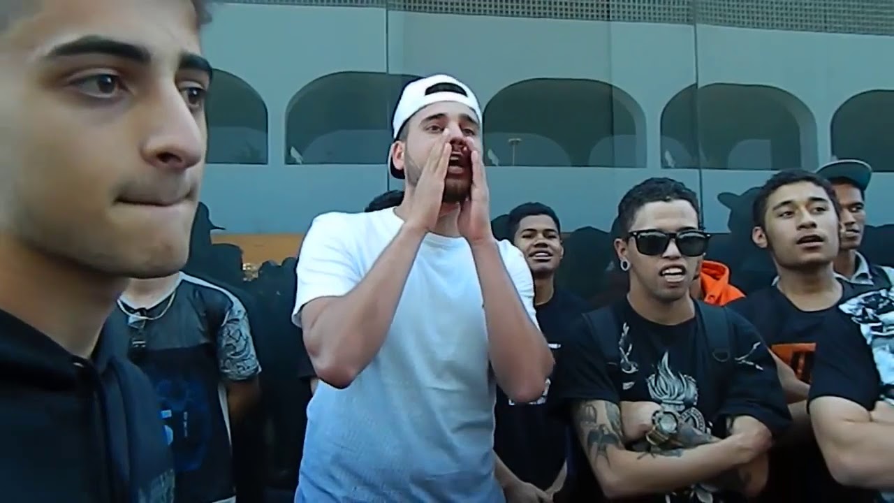 EIS QUE O DREKA ACHA ALGU&Eacute;M DO MESMO N&Iacute;VEL - Dreka vs Spark - 1&deg; FASE - Batalha do Museu