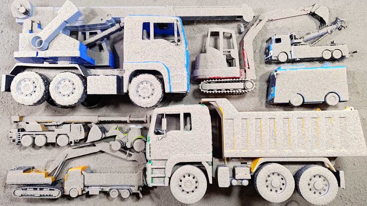 Temukan Mobil Mainan Terkubur dan Membersihkan Truk Pasir Besar, Truk Crane Besar, Excavator Beko