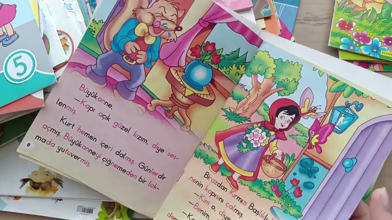 Kitapları Düzenliyorum (Fısıltılı Konuşma - Sayfa Çevirme Sesleri) | Türkçe ASMR