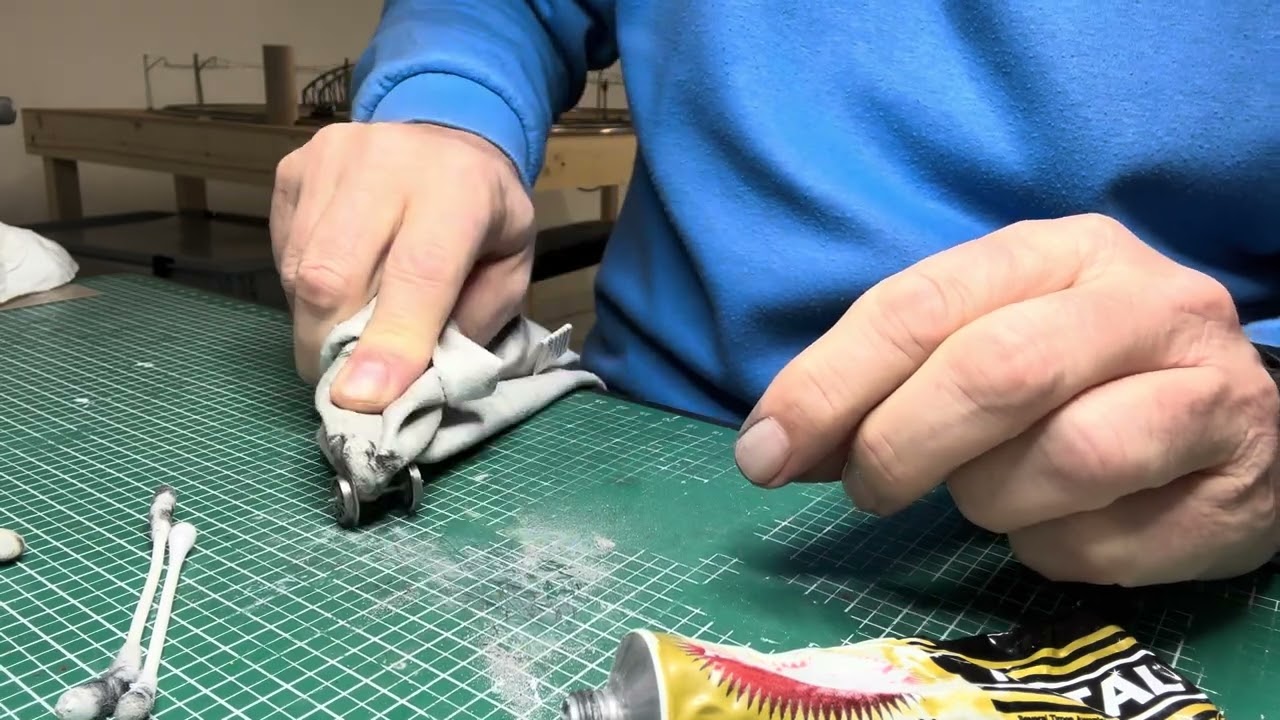 Putz und Flickstunde - hier die Reinigung einer Achse