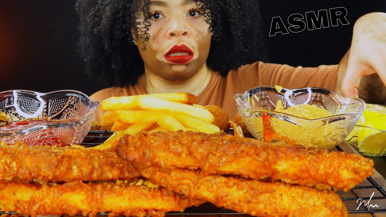 Asmr Eating Best SPICY BATTERED FISH AND CHIPS | ASMR | MUKBANG السمك والبطاطا *Mmm ASMR