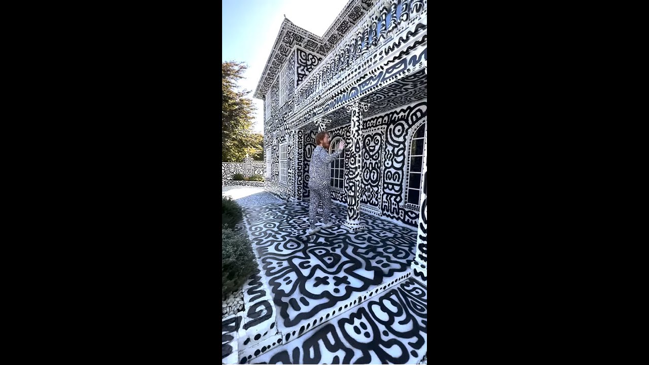 Inside tour of the Doodle House