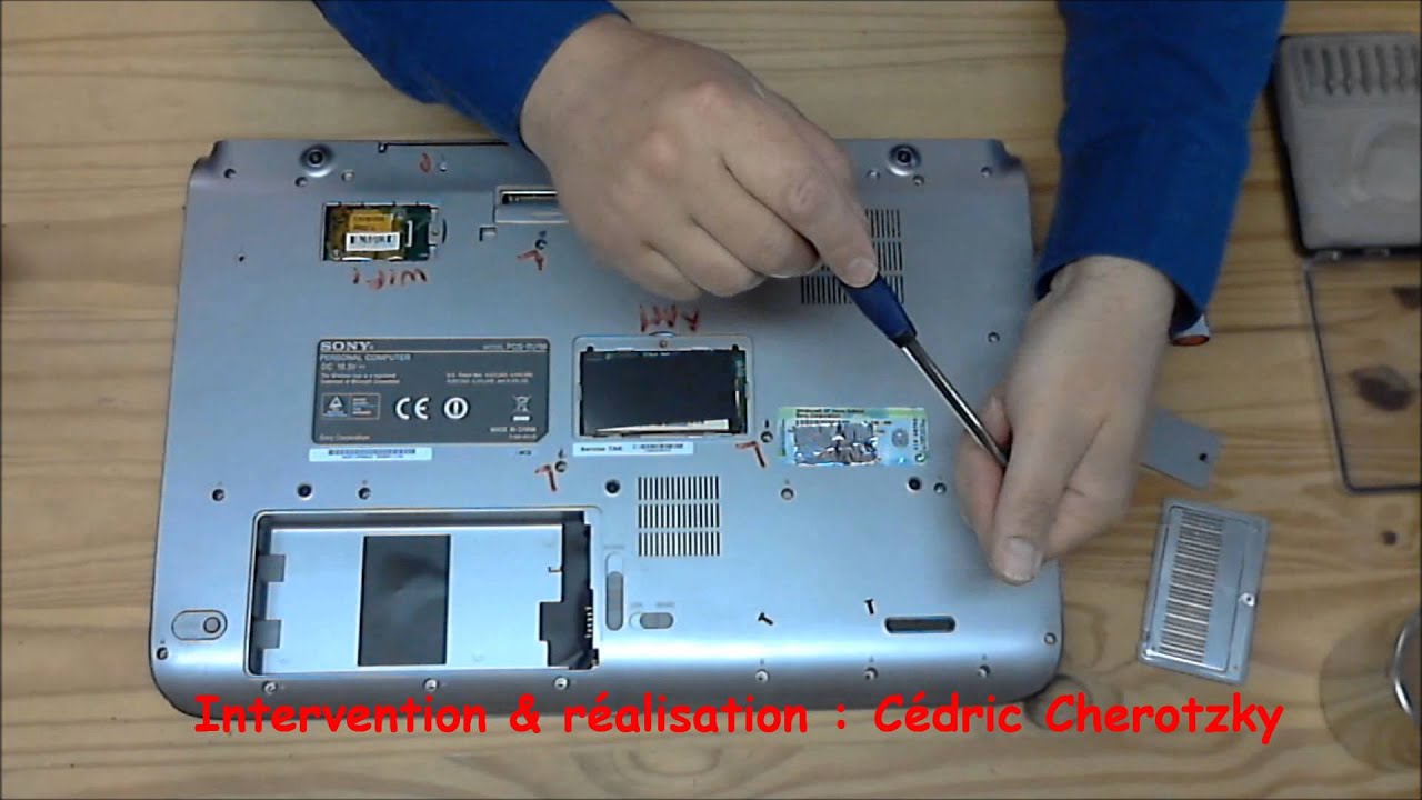 Sony Vaio PCG-BU1M extraction disque dur
