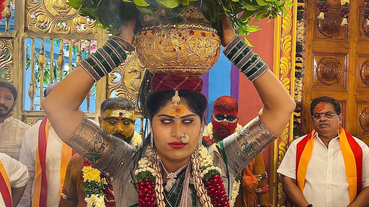 Jogini Nisha Kranthi Bonam 2024 | Nisha Kranthi Sigam | Nisha kranthi bonam at Balkampet Bonalu 2024