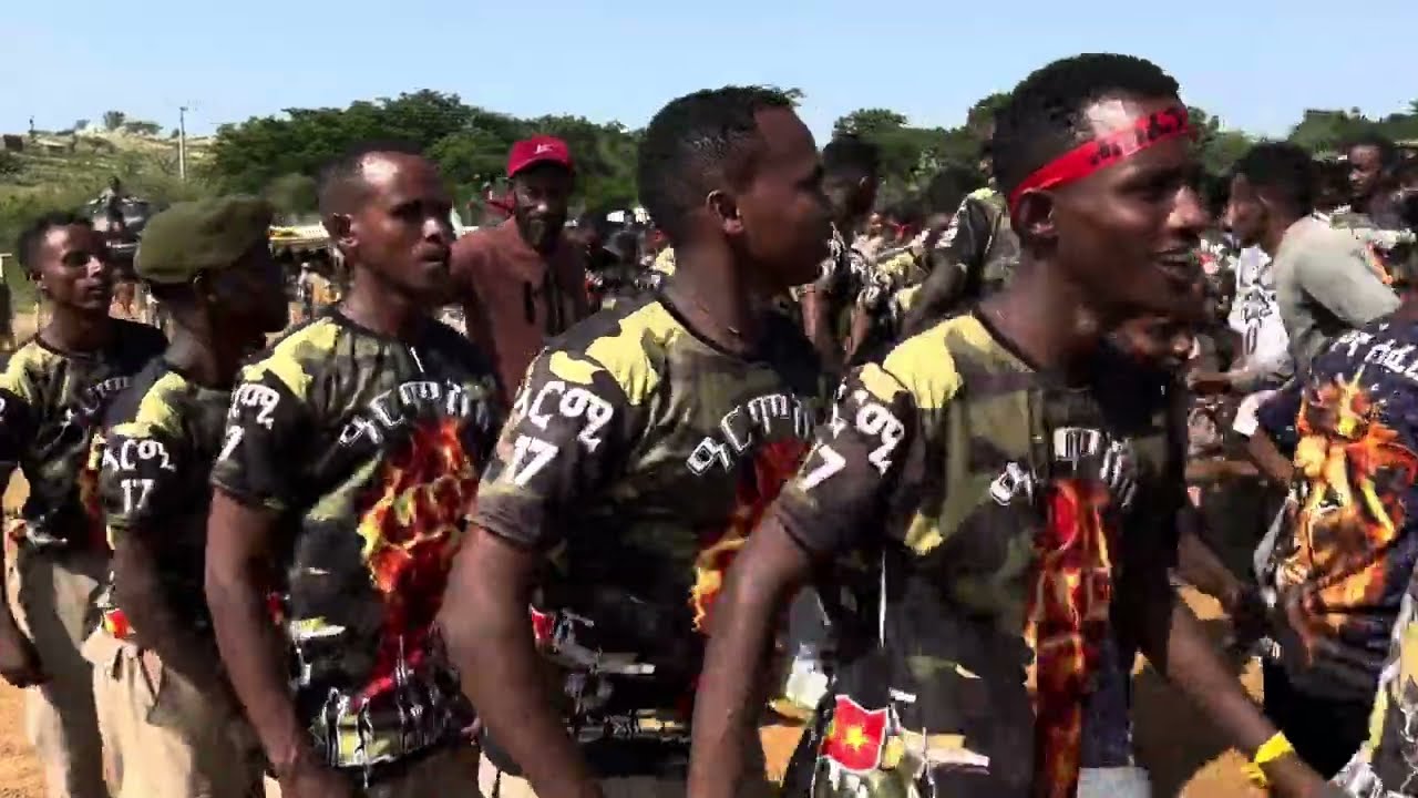ድምፃዊ ገሬ  ሸራሮ ብሓዱሽ ሙዚቃ ሰራዊት የዕቢዱ ኣብ ምረቓ ሓኽፈን Gere sheraro #tiktok #habesha 