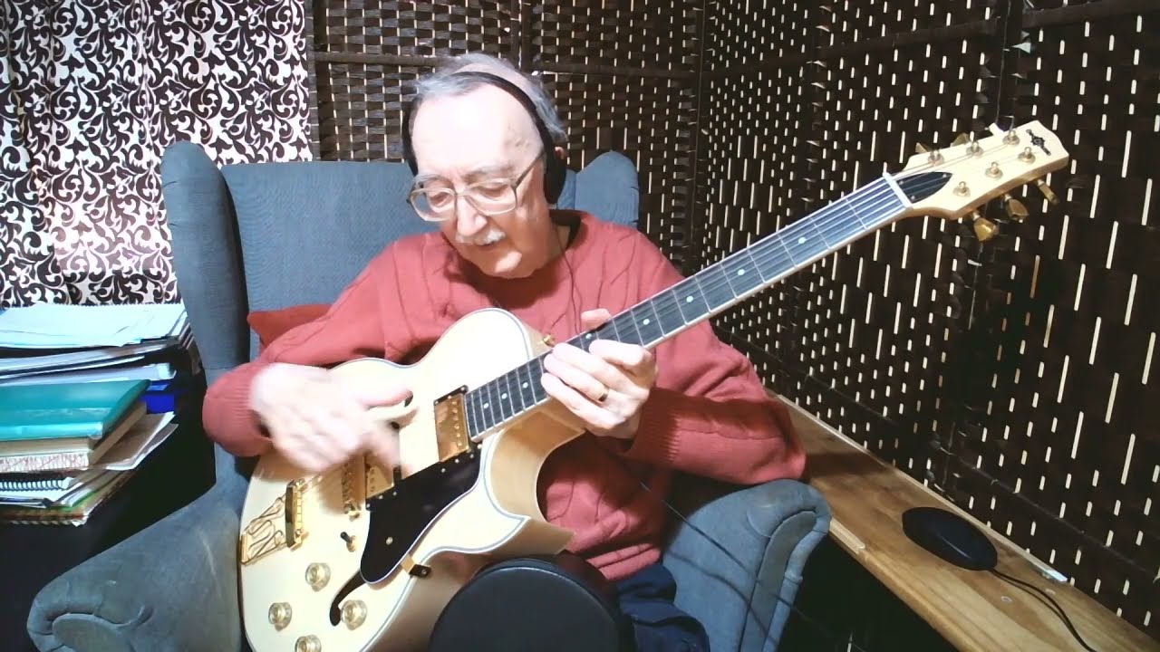 Gear4music San Diego Semi-acoustic review.