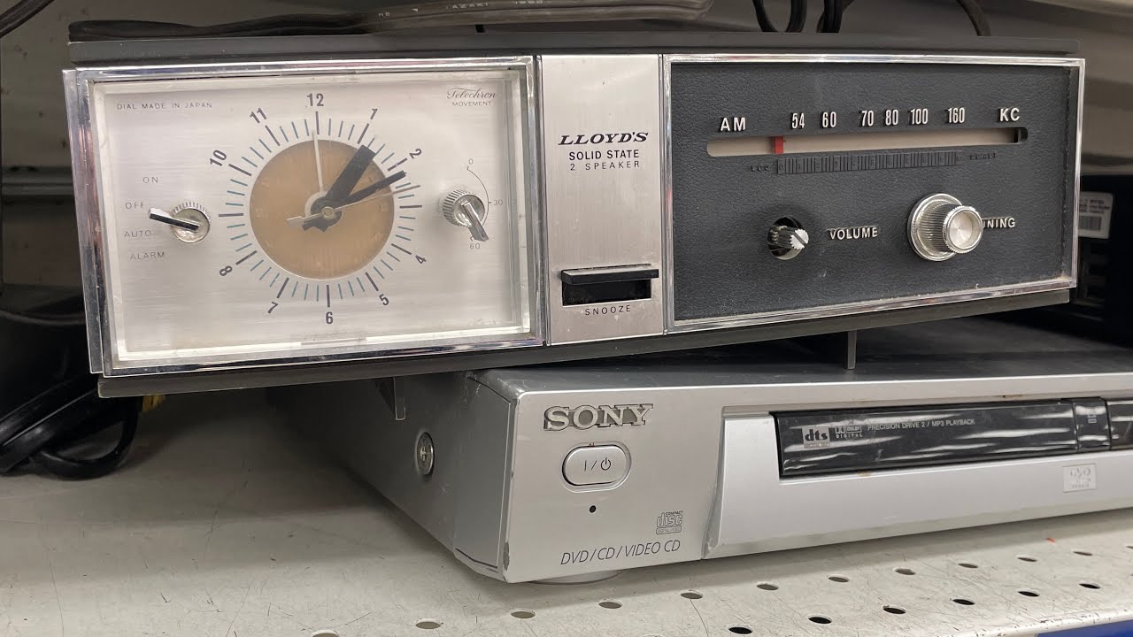 Will this Vintage 55 year old Radio Alarm Still Tick and cool Thrift Store finds
