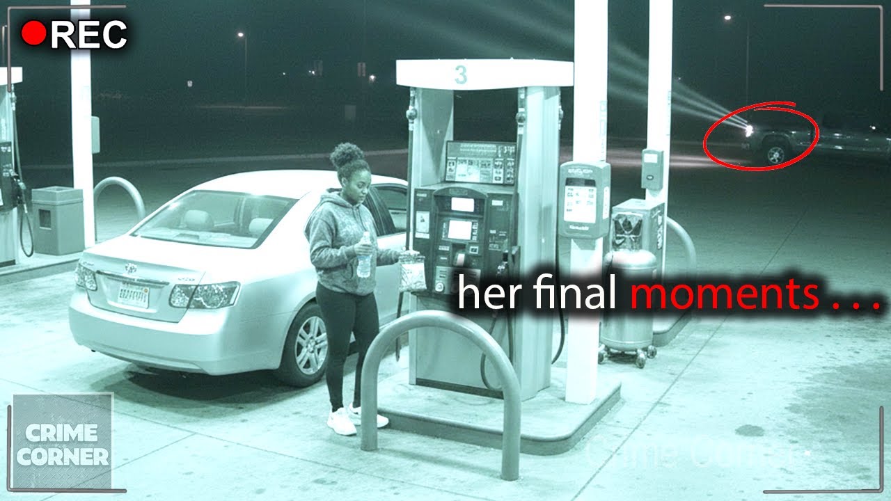 Она остановилась на остановке&hellip; не зная, что кто-то ЗЛОЙ собирается лишить ее жизни